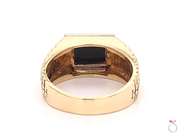 Mens Onyx and Diamond Ring in 14K Yellow Gold.
