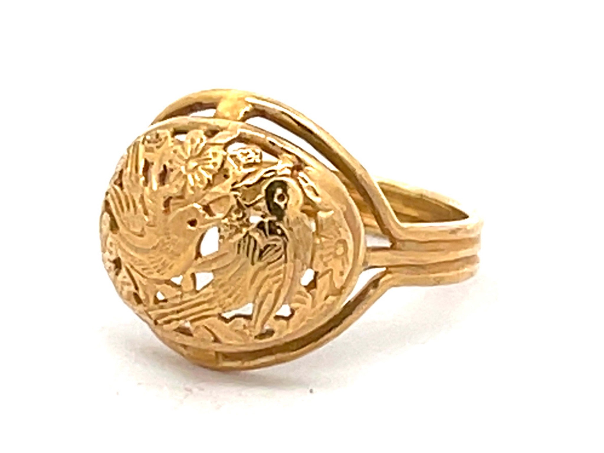 Mings Two Birds on a Plum Small Dome Ring in 14k Yellow Gold