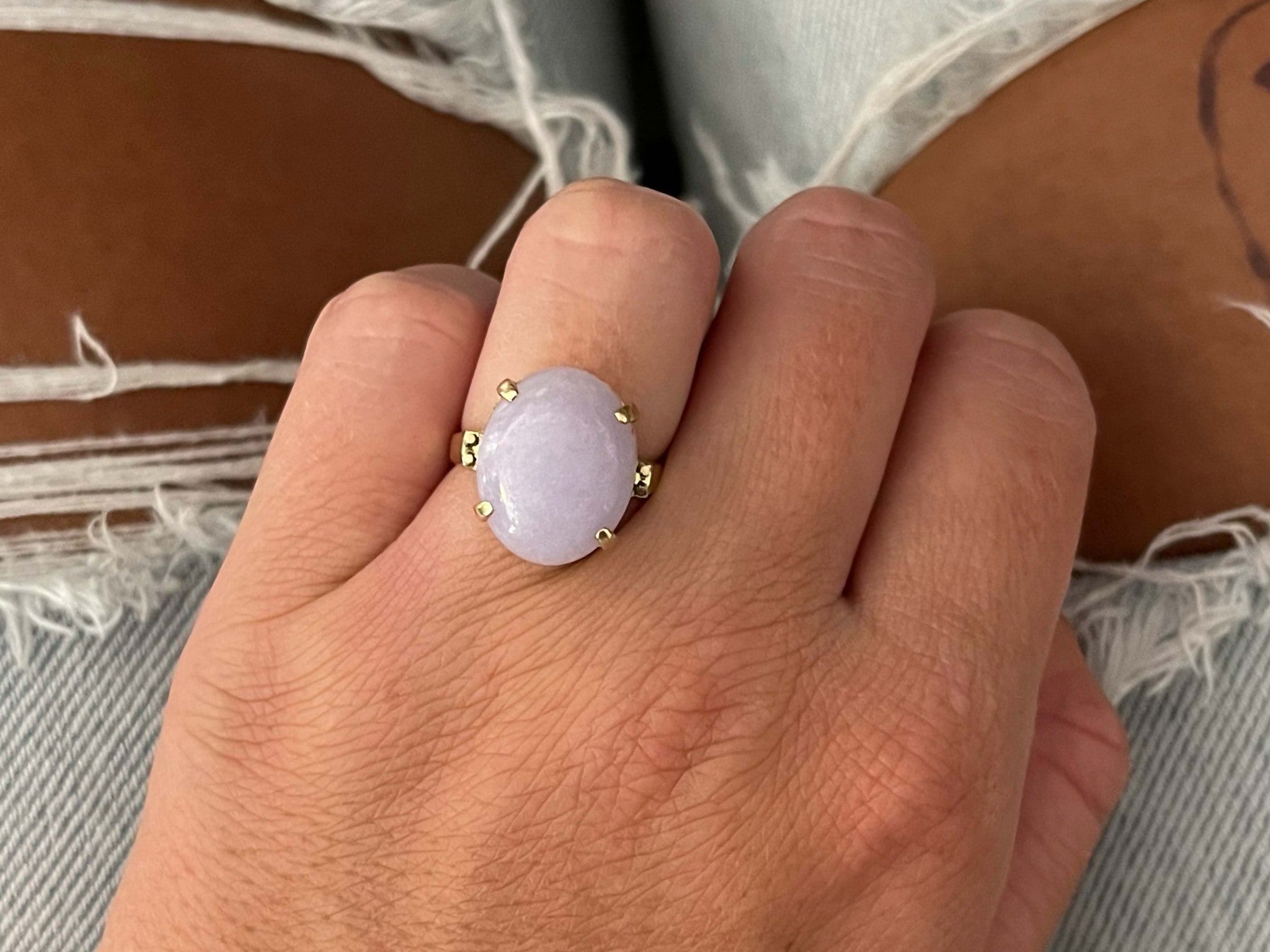 Lavender Oval Jade Cabochon Ring in 14k Yellow Gold