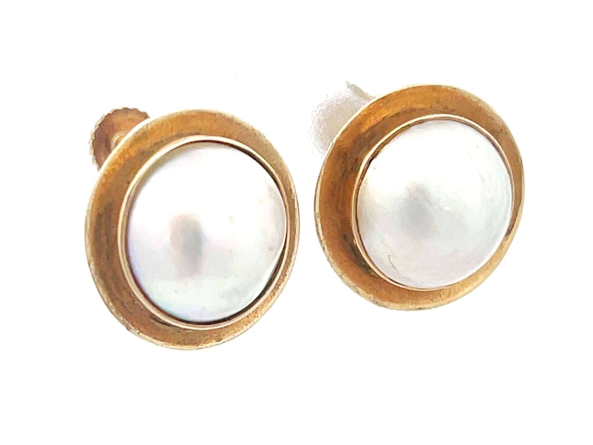 Mings Hawaii Round Mabe Pearl Earrings in 14k Yellow Gold
