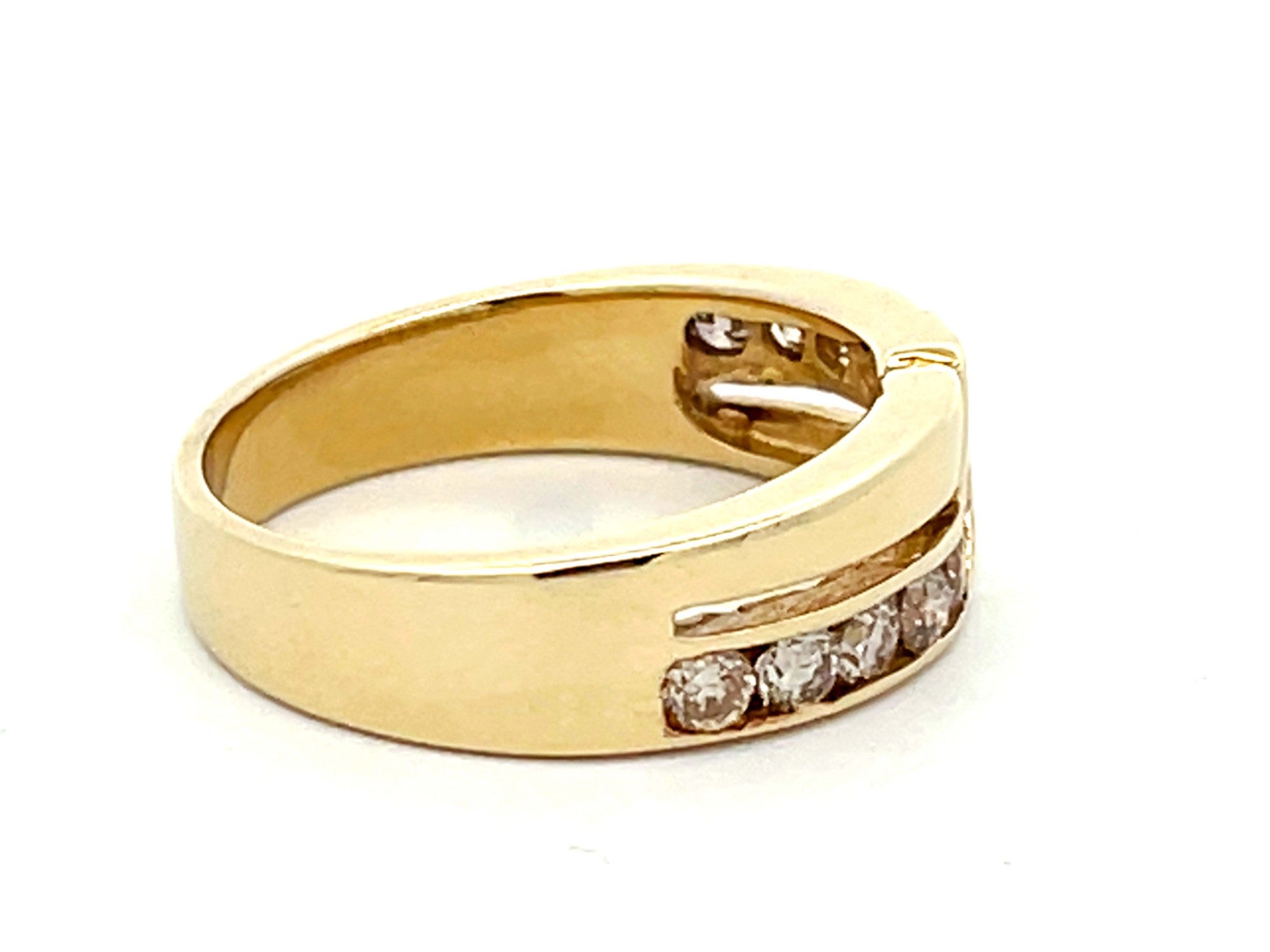 Mens Light Champagne Diamond Row Crossover Band Ring in 14k Yellow Gold