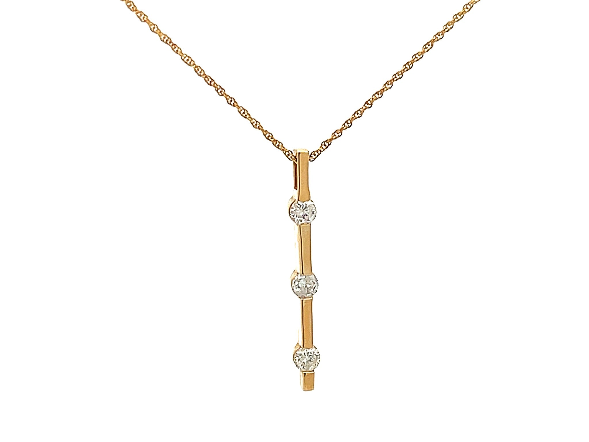 Three Round Brilliant Diamond Drop Necklace in 14k Yellow Gold