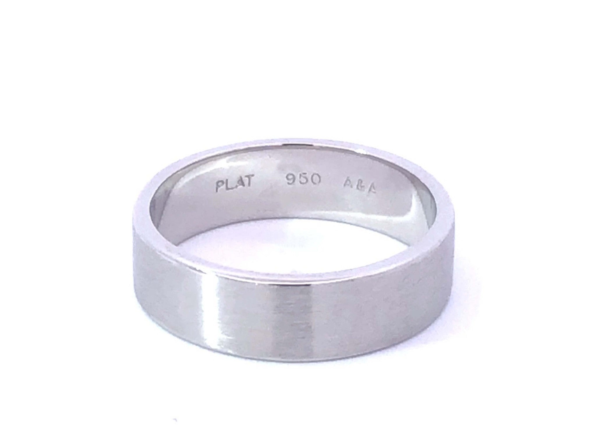 Mens Matte Finish Wedding Band Ring in Platinum. 6mm