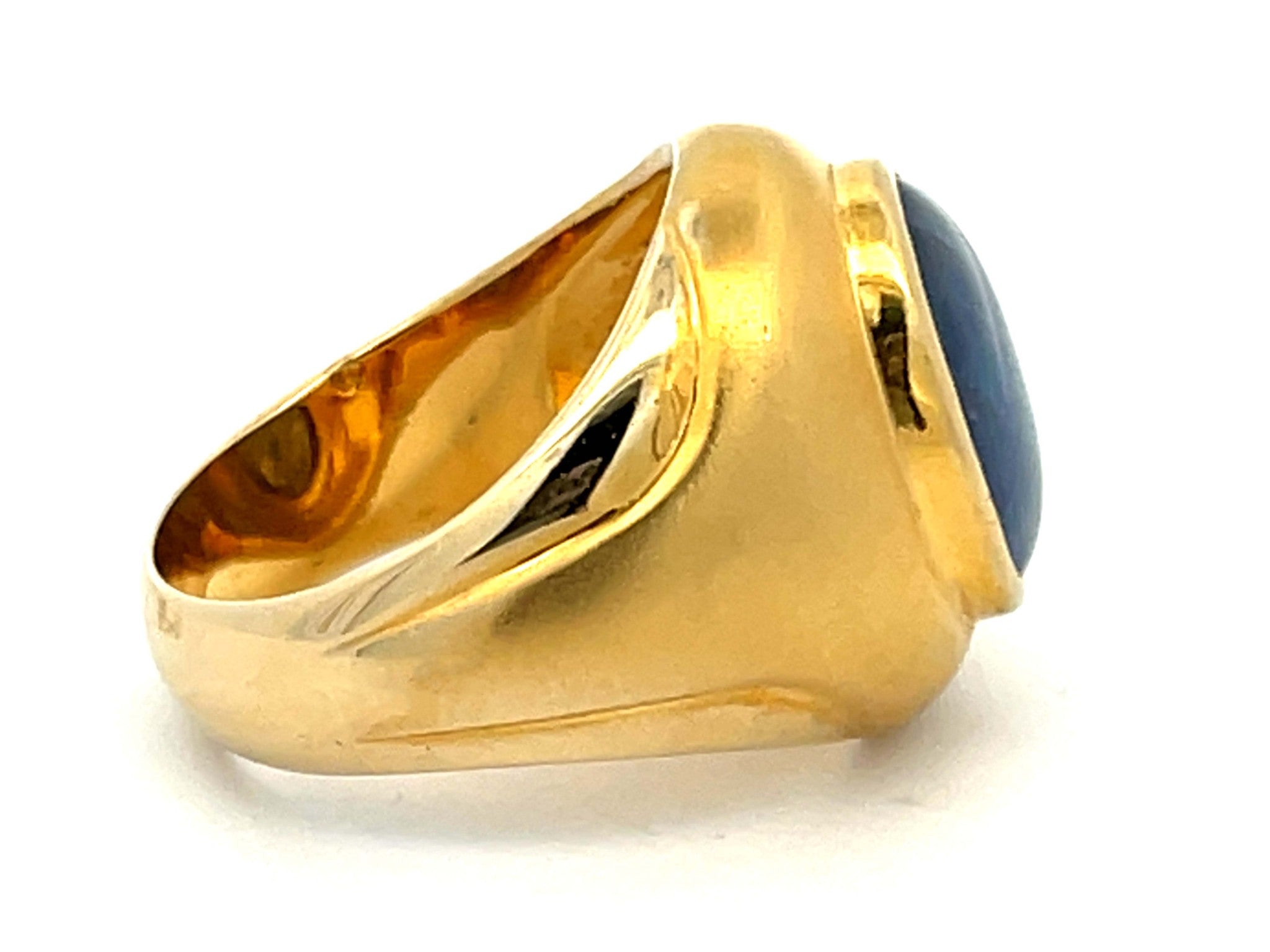 Blue Star Sapphire Ring in 18k Yellow Gold
