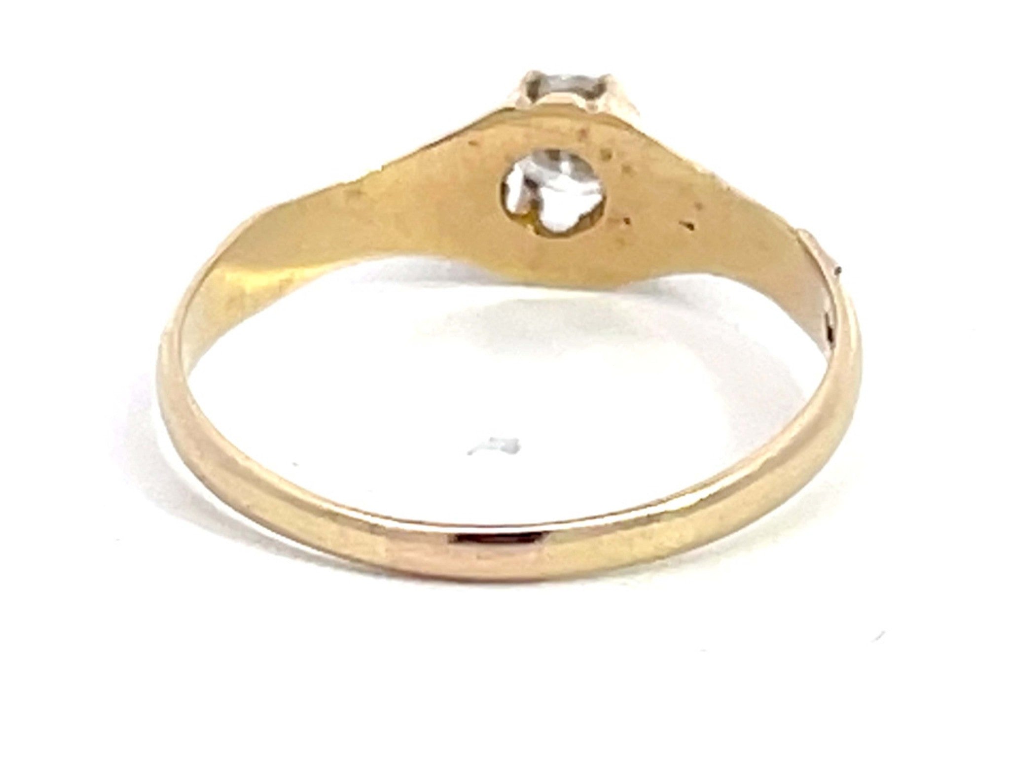 Vintage Solitaire Diamond Ring in 14k Yellow Gold