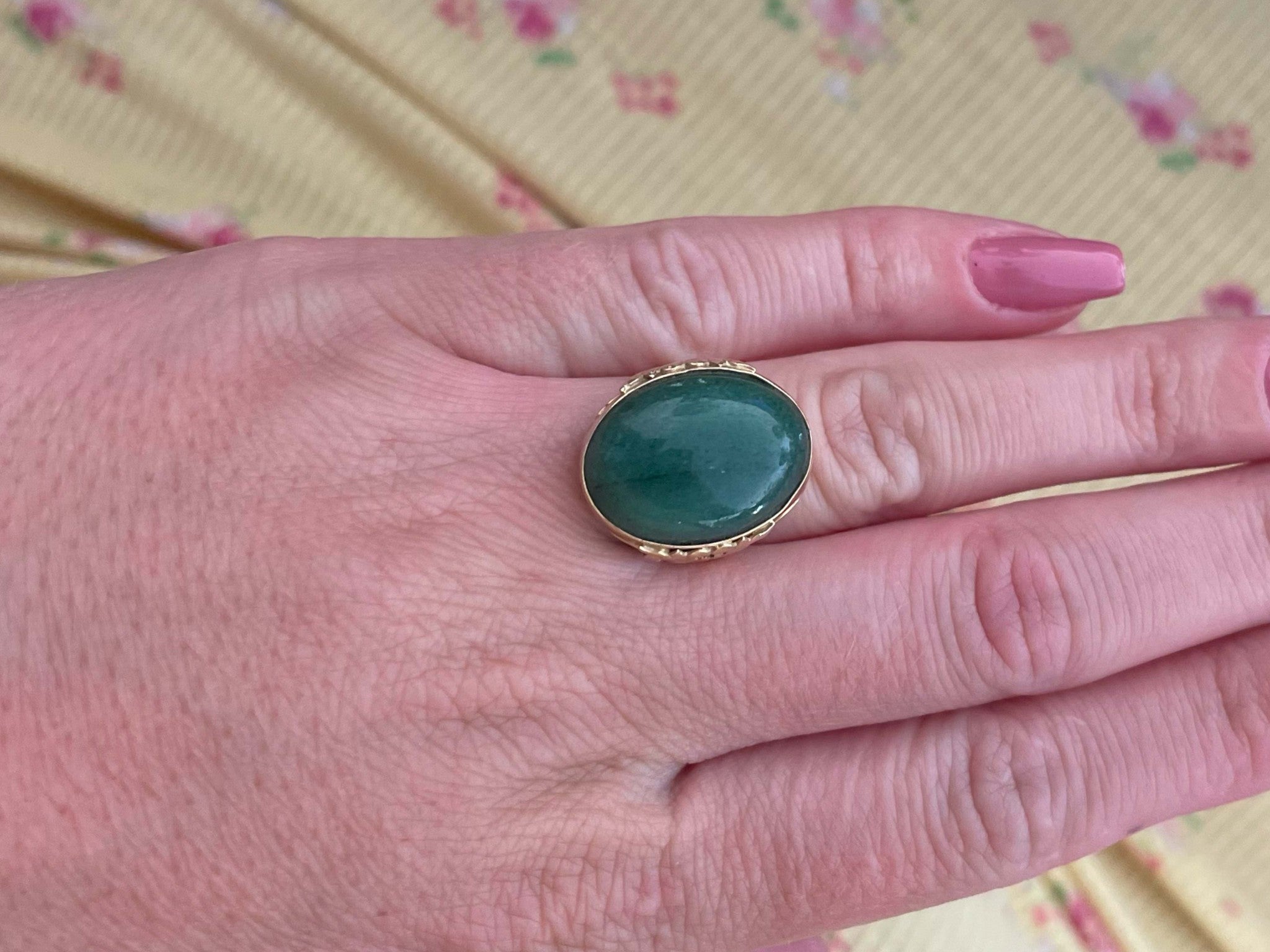 Mings Green Jade Ring in 14k Yellow Gold