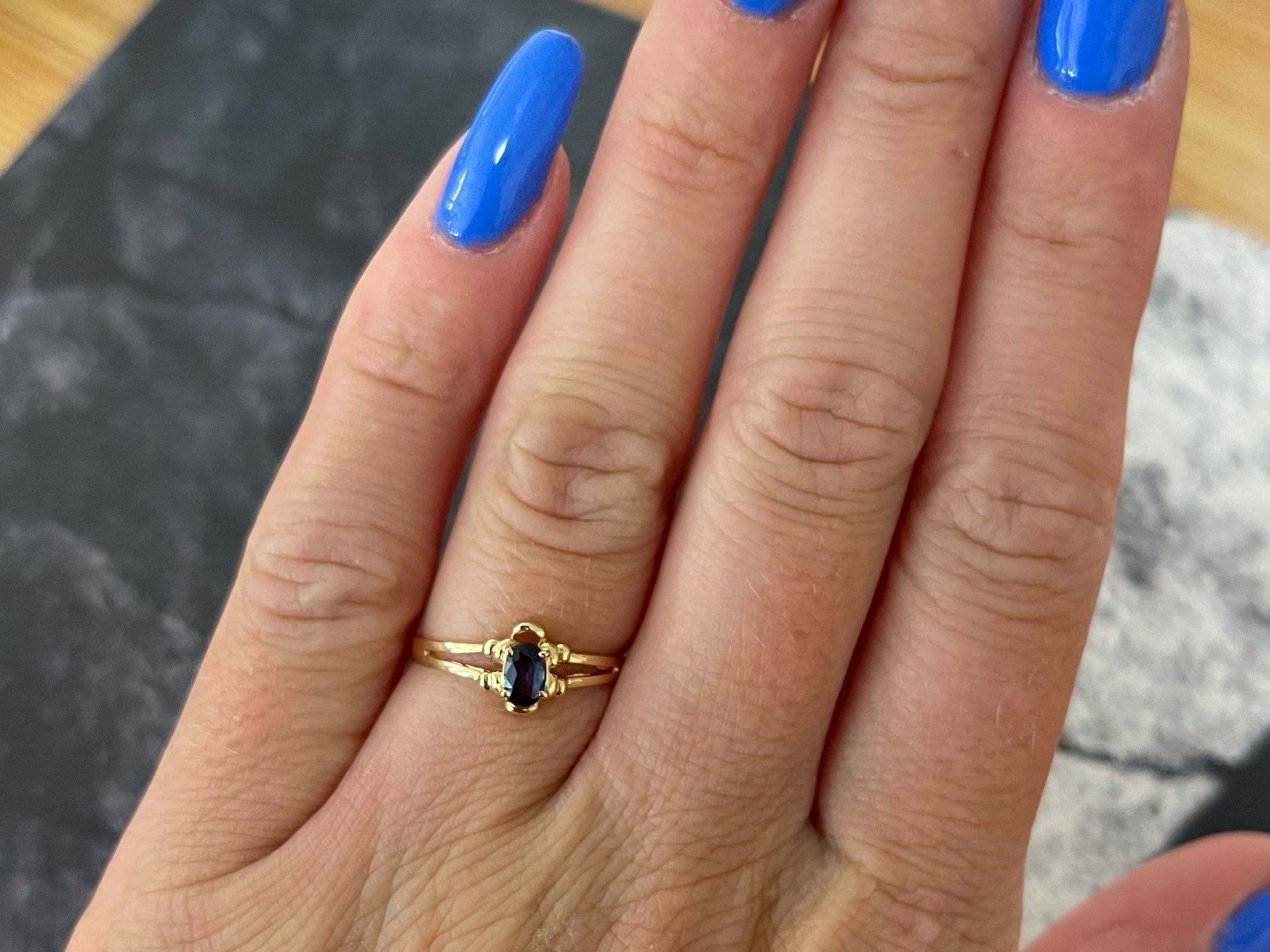 Blue Oval Sapphire Ring in 14k Yellow Gold