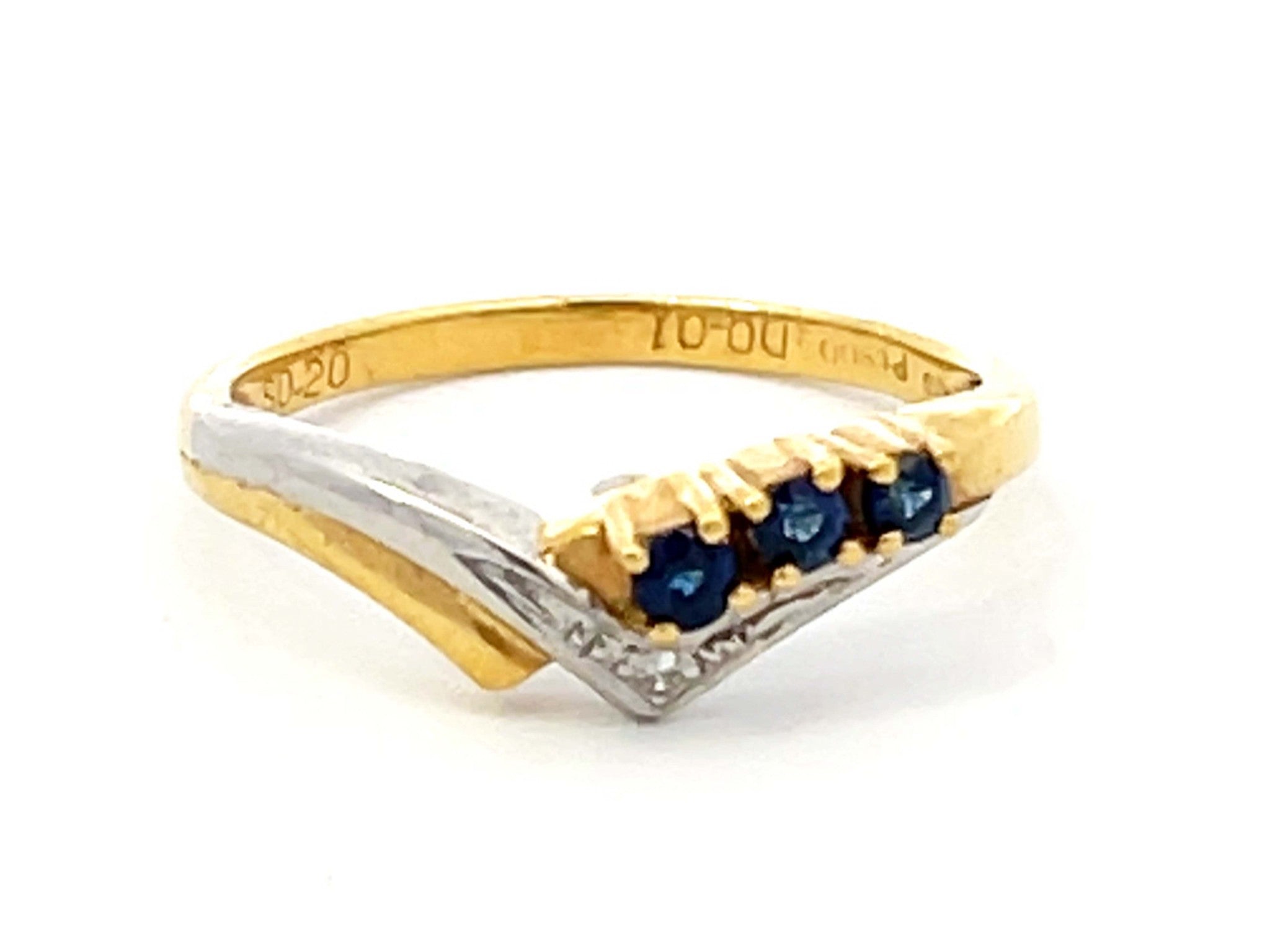 Two Toned V Shaped Sapphire and Diamond Ring in 18k Yellow Gold and Platinum