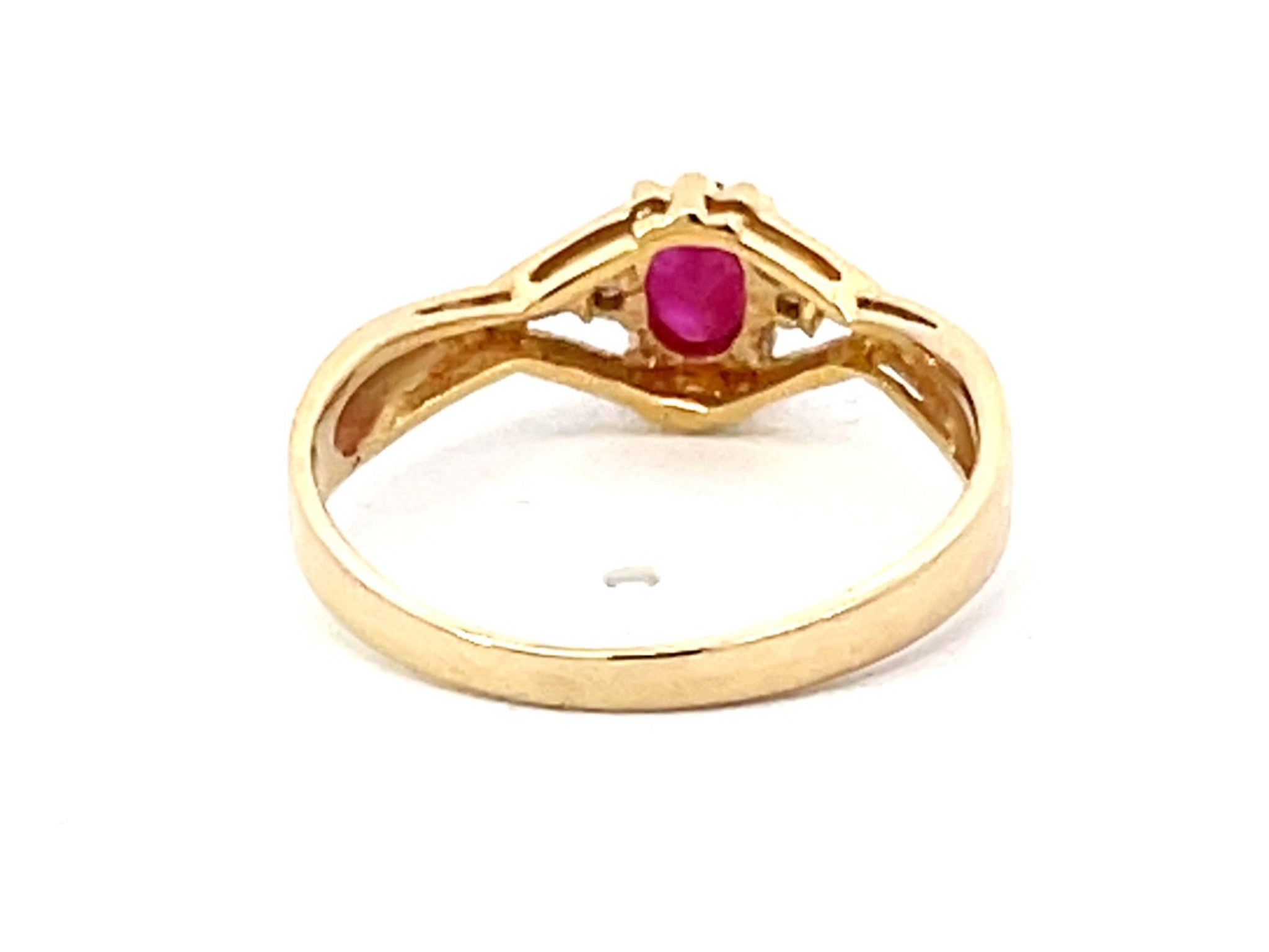Oval Red Ruby Diamond Ring in 14k Yellow Gold