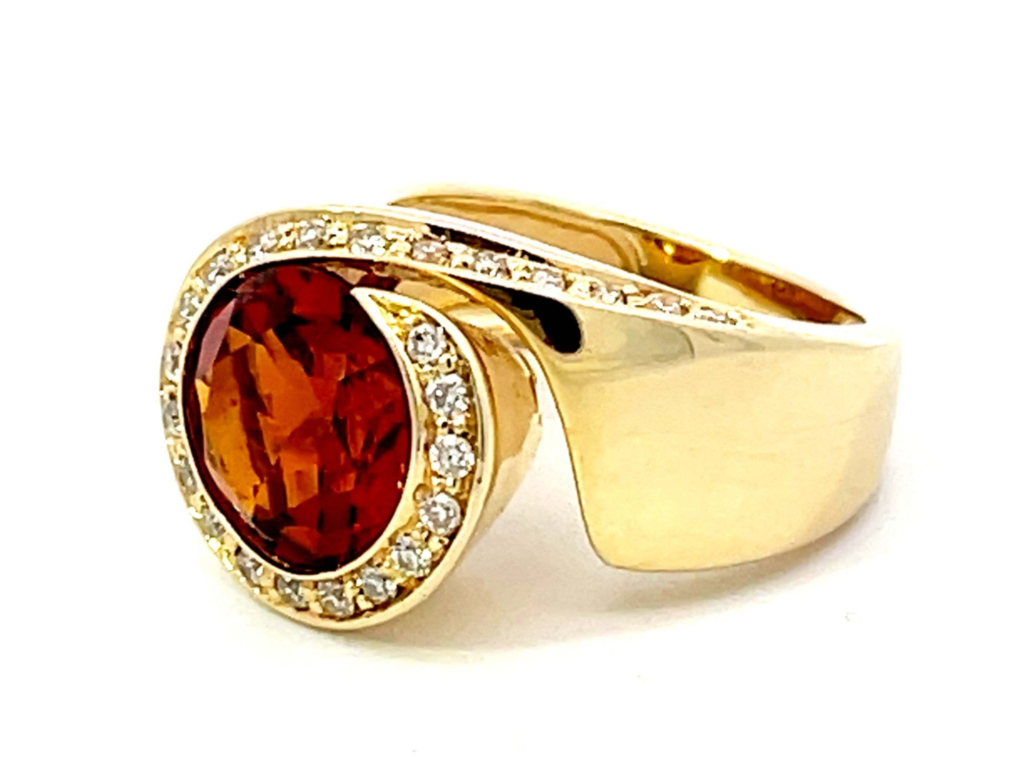 Vintage Round Citrine Diamond Halo Ring in 14k Yellow Gold