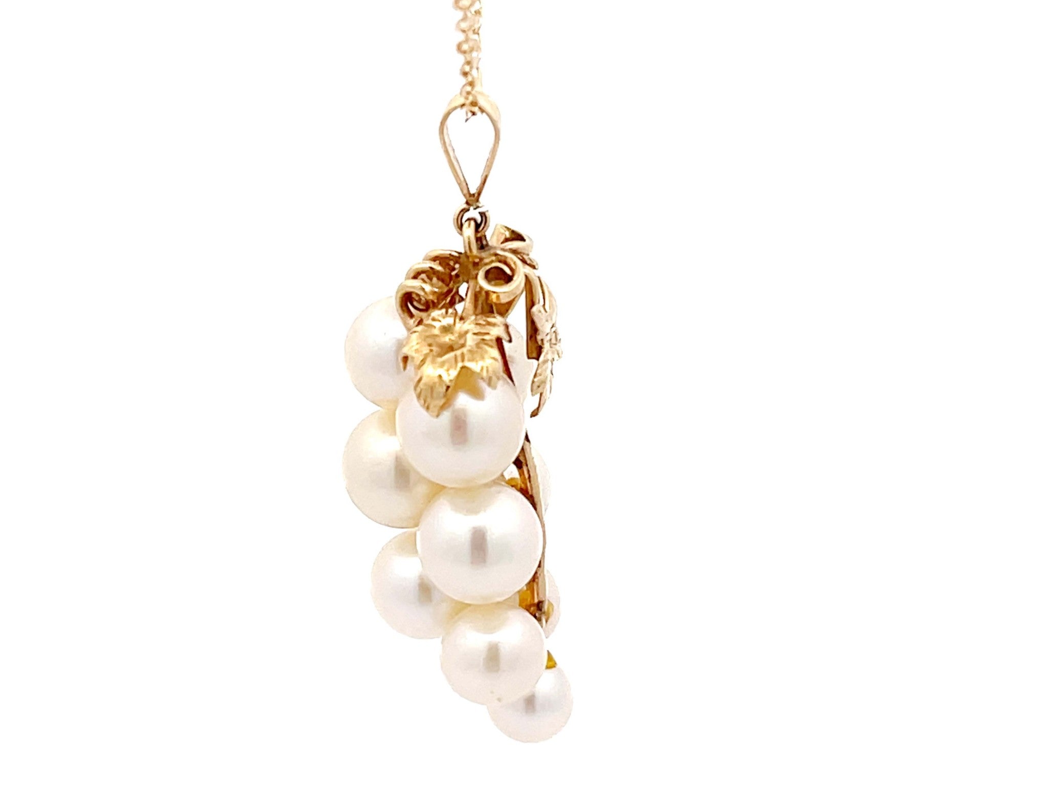 Mings Hawaii Pearl and Leaf Pendant in 14k Yellow Gold with Chain