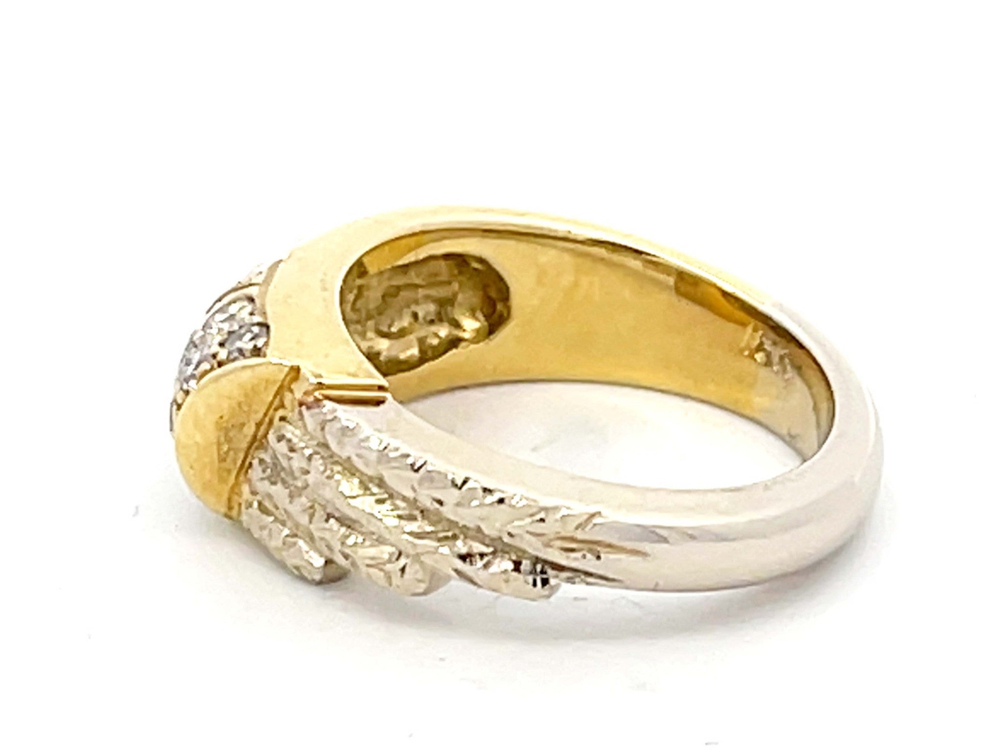 Plumeria Diamond Two Toned Textured Ring in 18k Gold