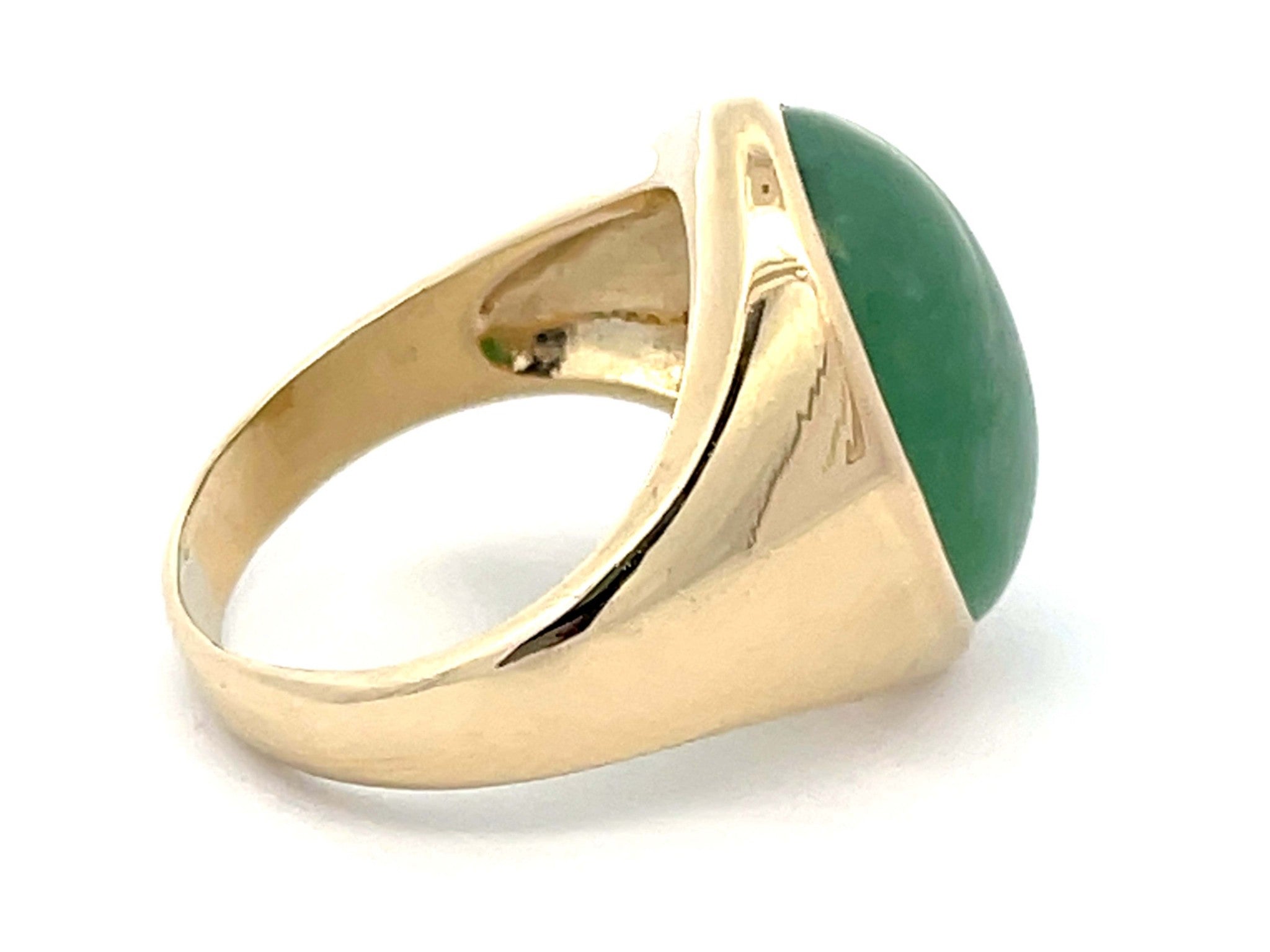 21 Carat Oval Cabochon Green Jade Ring in 14K Yellow Gold
