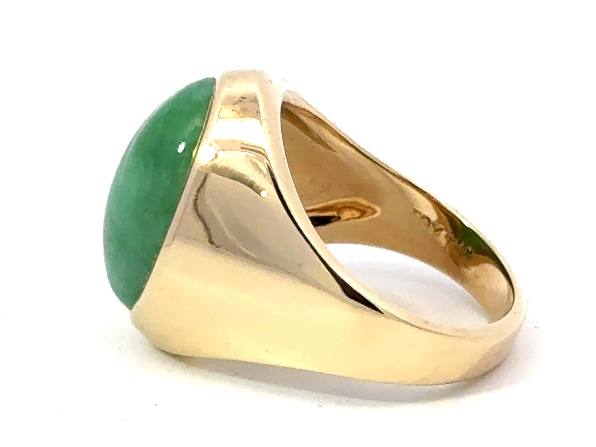 Oval Cabochon Green Jade Ring 14K Yellow Gold