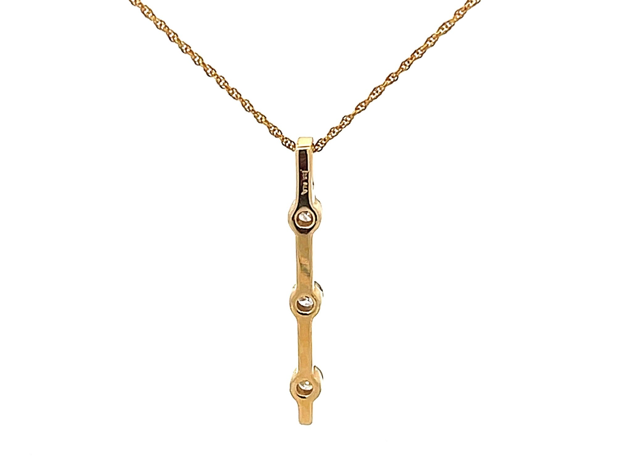 Three Round Brilliant Diamond Drop Necklace in 14k Yellow Gold