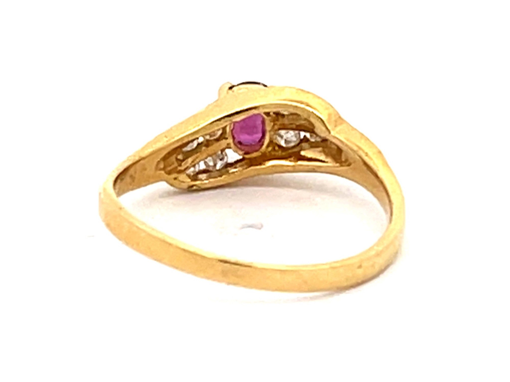 Vintage Ruby Diamond Ring in 14k Gold