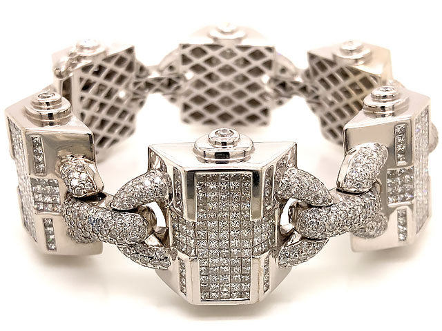 Men's Large Diamond Bracelet, 30.36 Carats, 1452 diamonds, 14K White Gold
