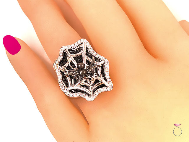 Diamond Spider Ring in 18K White Gold. White & Black Diamonds